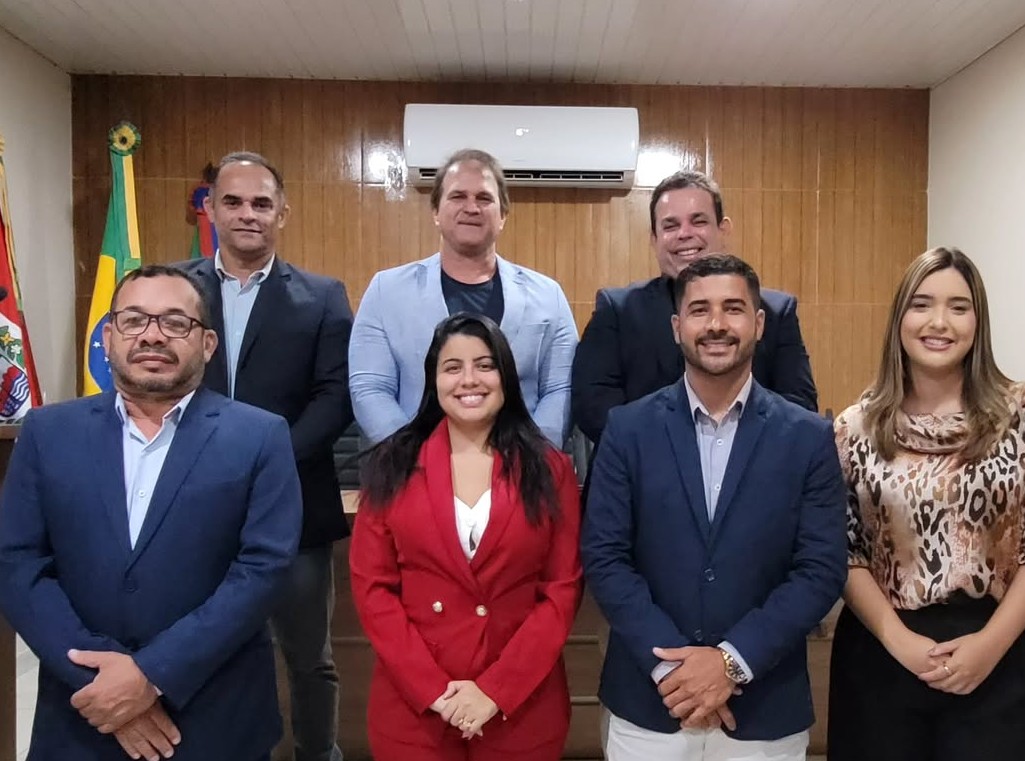 Vereadores analisam propostas, aprovam projetos e avançam nas discussões sobre o planejamento financeiro do município.