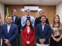 Vereadores analisam propostas, aprovam projetos e avançam nas discussões sobre o planejamento financeiro do município.